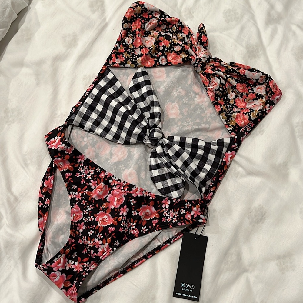 One-piece swimsuit with floral and checkered pattern